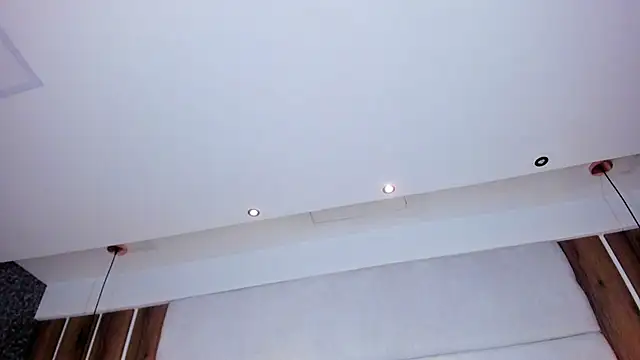 LolaGray__ webcam