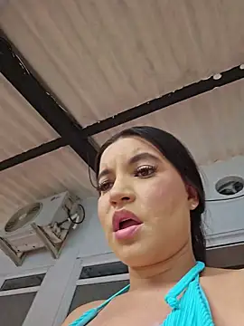 Pretty_Julieta webcam