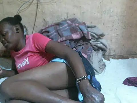 cute_naimah webcam