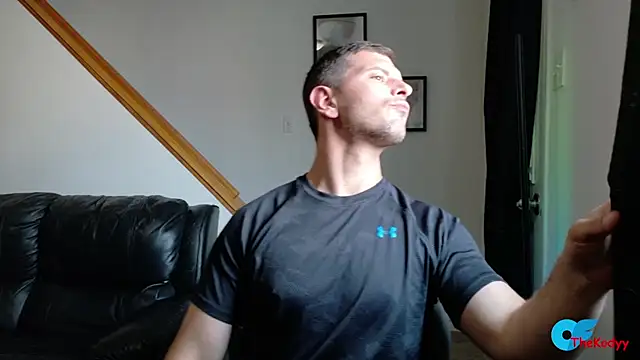 Thekodyy live cam on StripChat