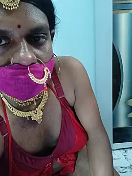 Poojar69 live cam on StripChat