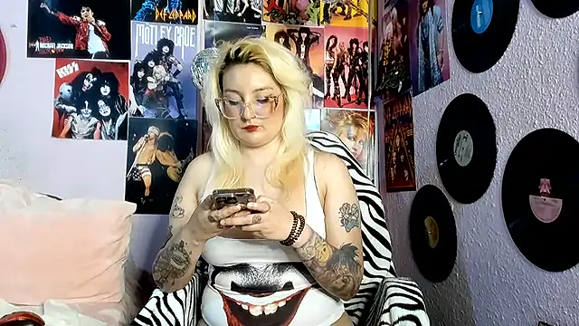 Avril_Maria webcam