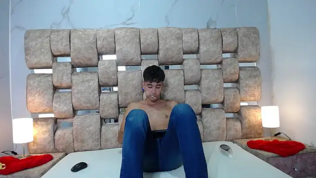 KathyAiden webcam