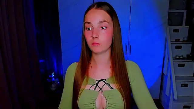 Maddy_Wood_ webcam