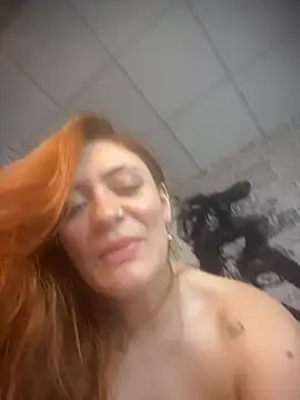 RedHotTeaseXXX webcam