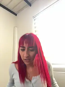Juliethademon webcam