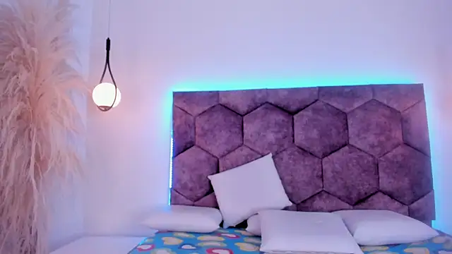 kyliee_moore_ webcam