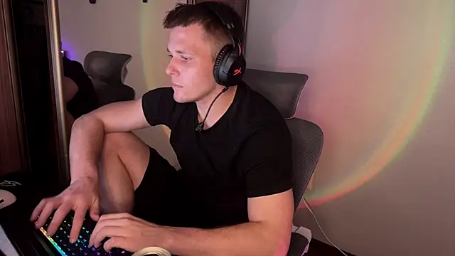 Nikclak live cam on StripChat