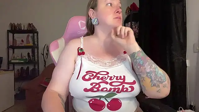 kisicaxx webcam