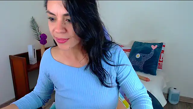 LATINGODDESS_X webcam