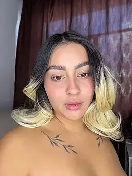 Elina_Hills webcam