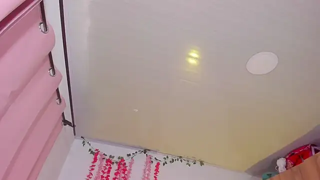 Lya_333 webcam