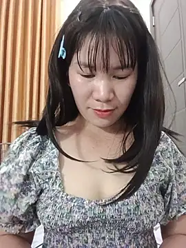 Bondgirl_9 webcam