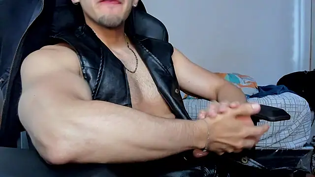 Tommy_Bred Live Web Cam Show