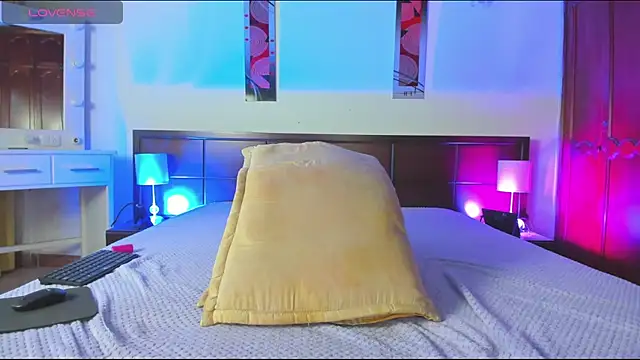 MiaMarin_hot webcam
