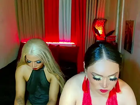 Phenomenal_Shemale webcam