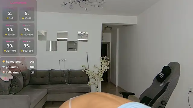 LovelyBianca webcam