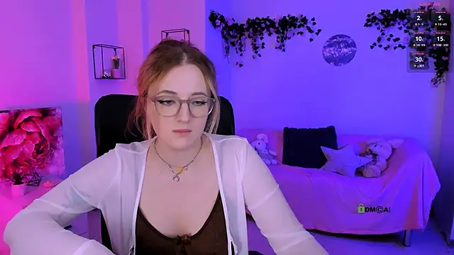 luna_berryy webcam