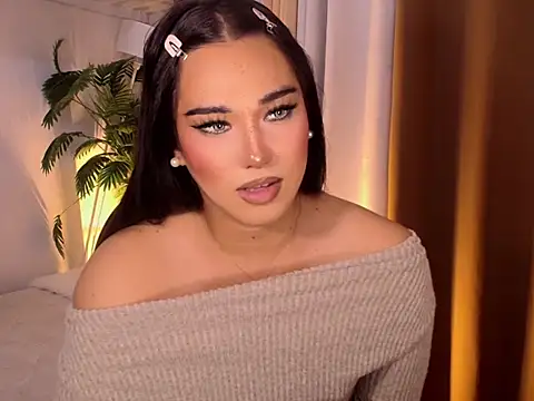 magnificent_kitana live cam on StripChat