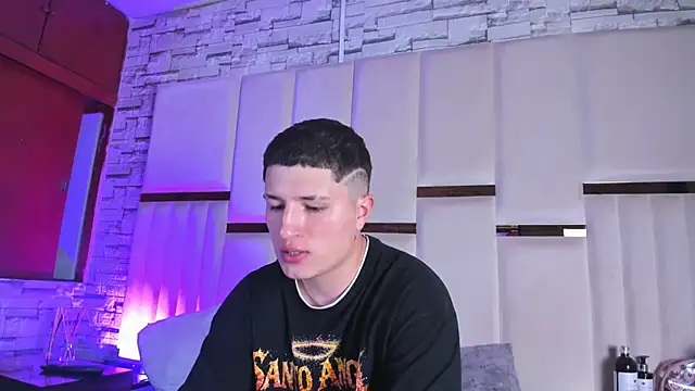 ANLLELOAndANGELA webcam