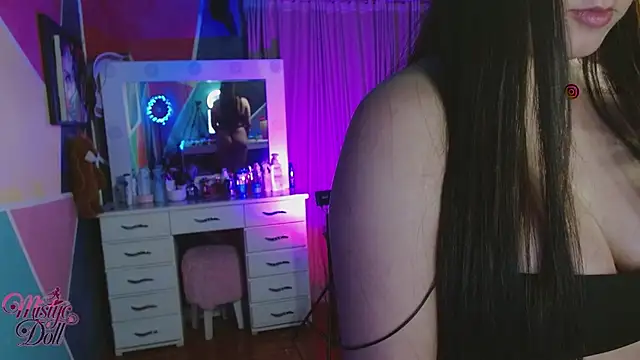 Mysticdooll69 webcam