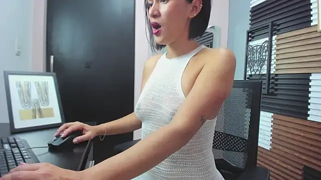 Scarleth-Foxx webcam