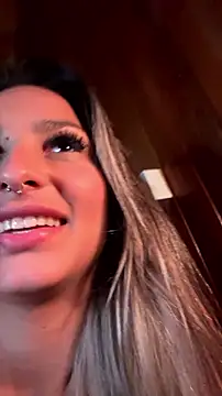 AliceStone19 webcam