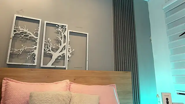 Elise-Leyton webcam