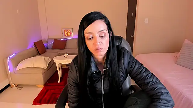 Kristen_Garner webcam