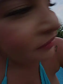 Pretty_Julieta live cam on StripChat