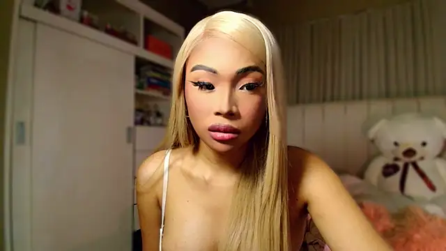 venusangelic live cam on StripChat
