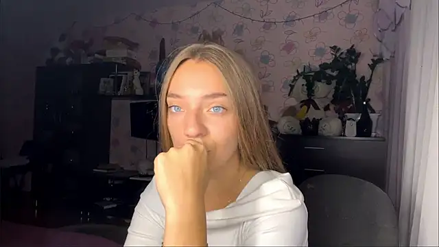 TanyaSavela webcam