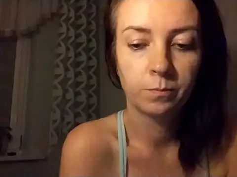 JenniferAlone webcam