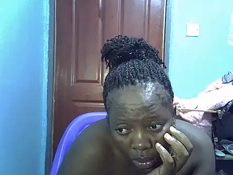 Ebonyceline live cam on StripChat