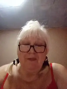 Alexia64231 live cam on StripChat