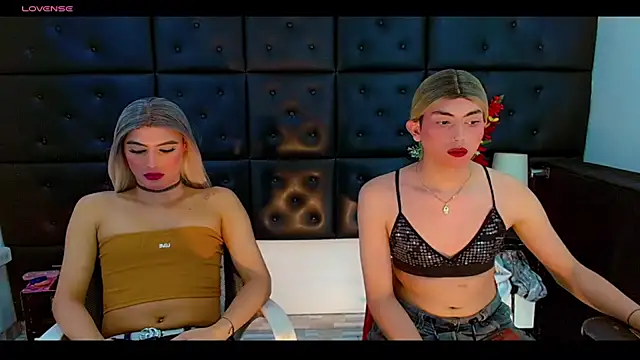 Daniela_Pink_ live cam on StripChat