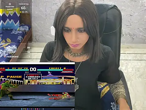 LuvLayla Live Web Cam Show