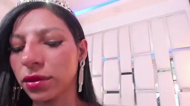 Maia_Clark520 webcam
