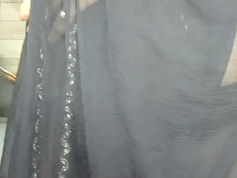 Love-zara-love live cam on StripChat