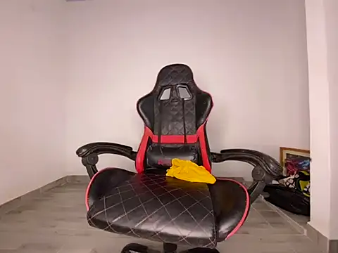 blessed-cock live cam on StripChat