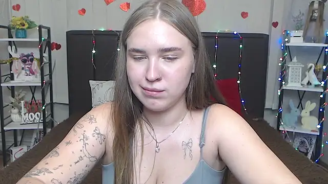 LauraHlot webcam