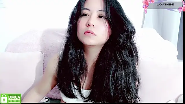 mariana_katto live cam on StripChat