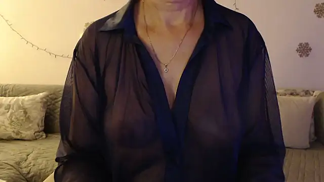 YourfantasyGiuly live cam on StripChat