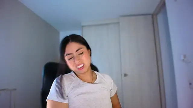 auroracaruso11 webcam