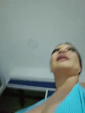 Pretty_Julieta webcam