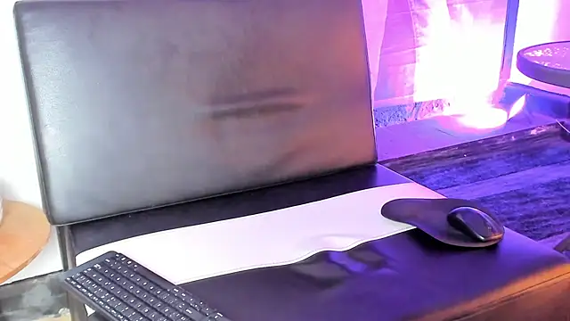 anddy_hugecock webcam