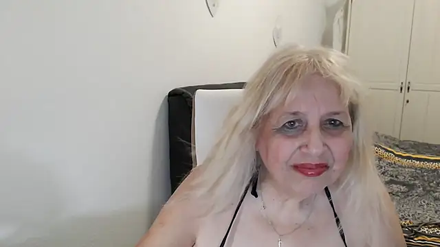 SusiLifeXXX webcam