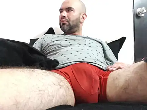 hairyandbigmann webcam