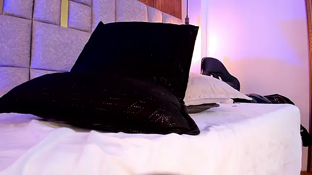 camilaa_smith_ webcam