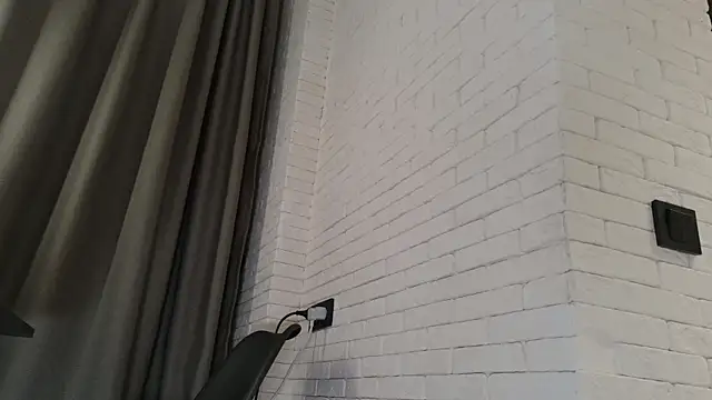 Alba_Casa live cam on StripChat